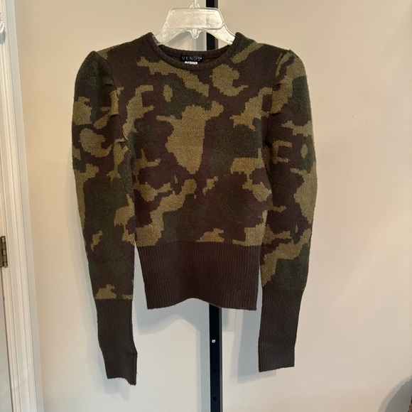 VENUS Green and Brown Camouflage Crew Neck Sweater - Picture 1 of 7